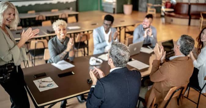 Employee recognition programs help companies encourage employees