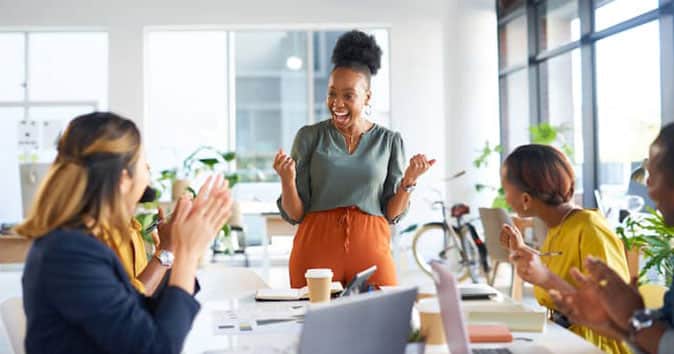 Leaders recognize employees for their contribution to the team